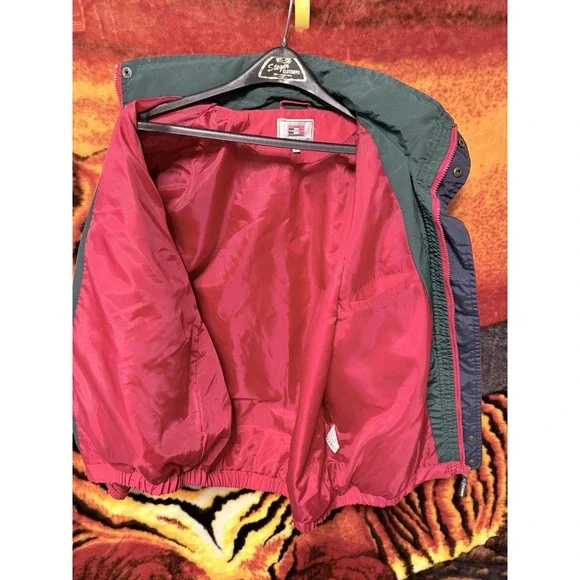 Vintage 90s Red Tommy Hilfiger Urban Sport windbreaker sleeve Spell‎ out Tommy